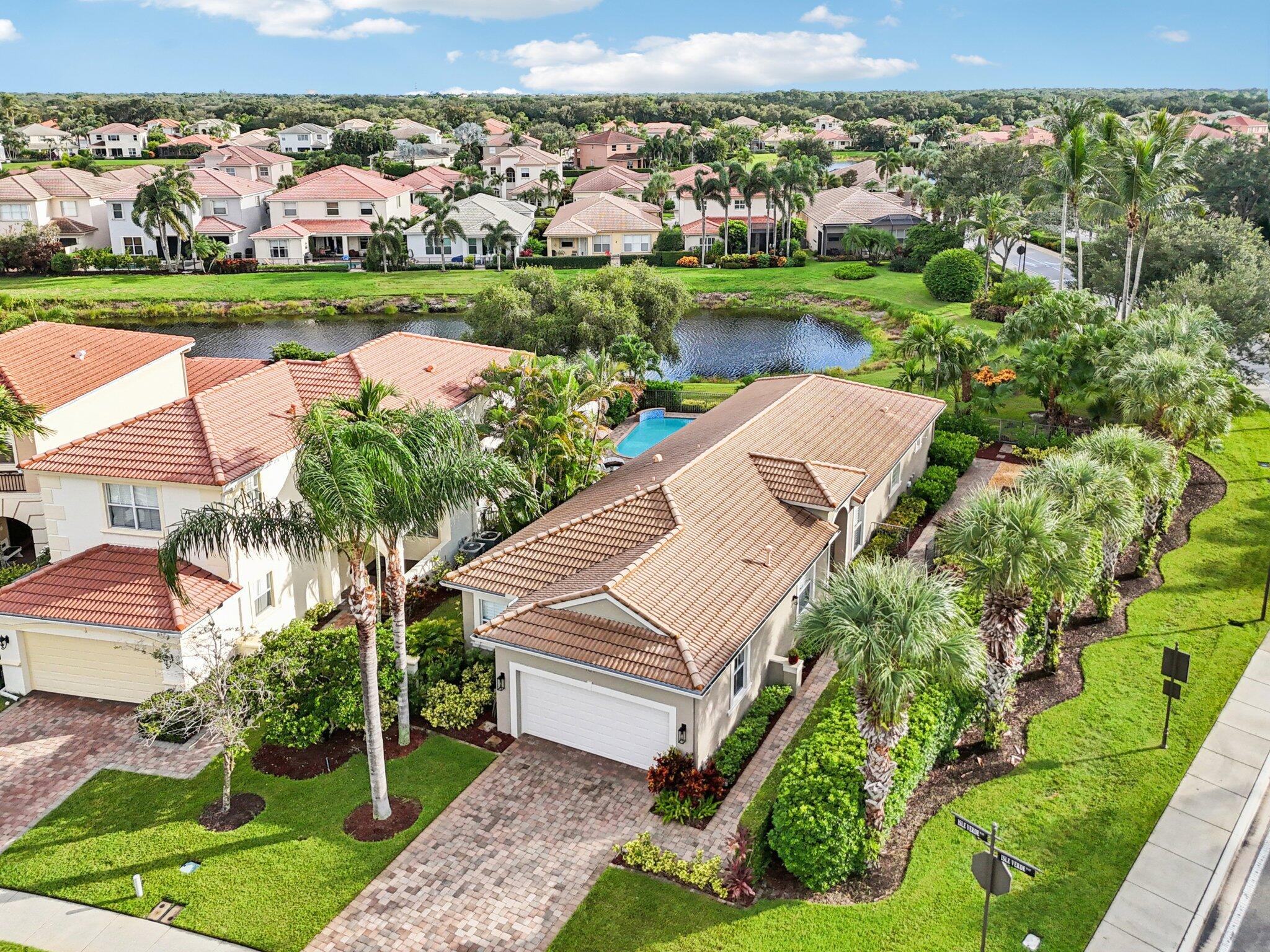 101 Isle Verde Way