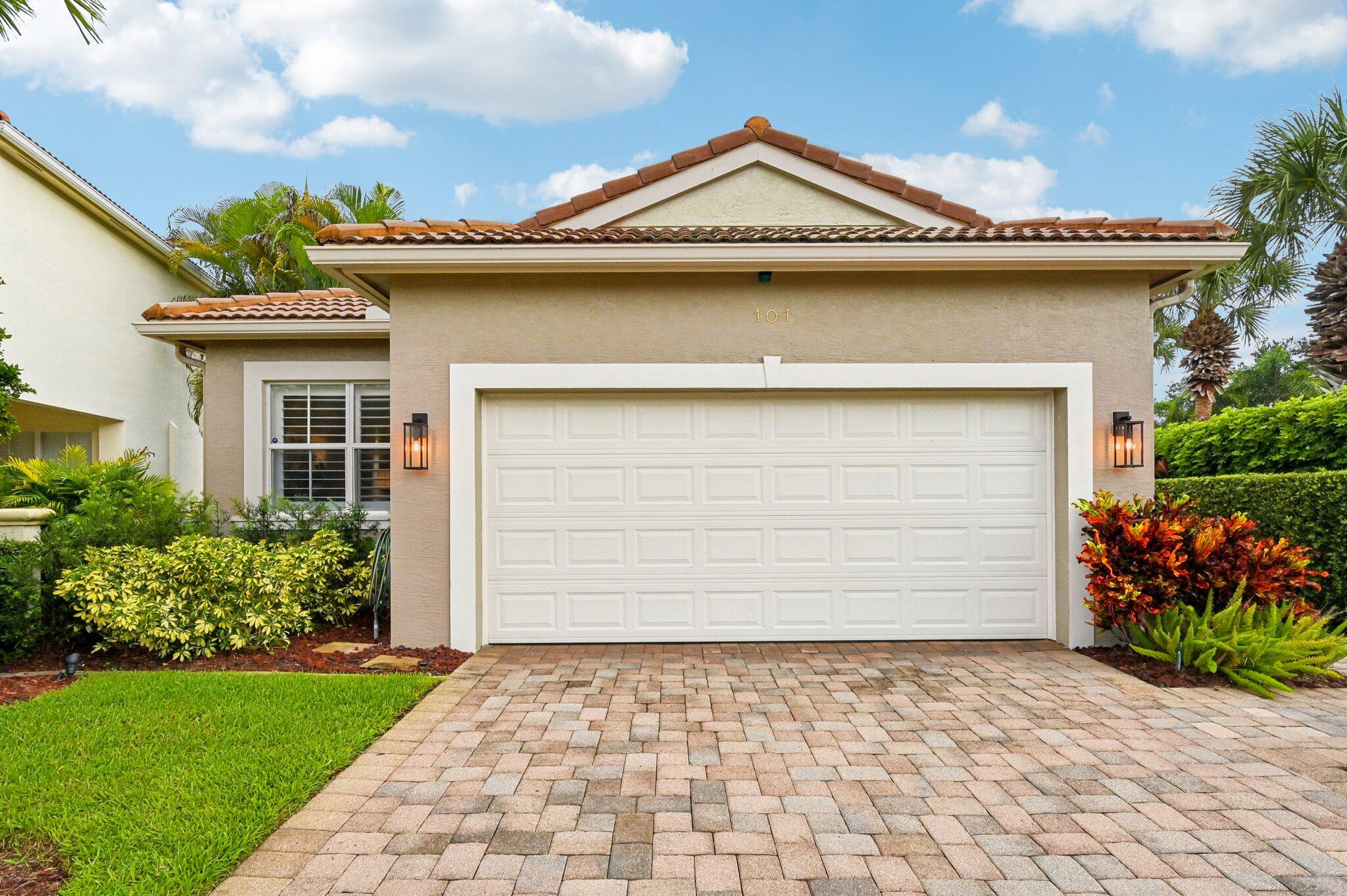 101 Isle Verde Way