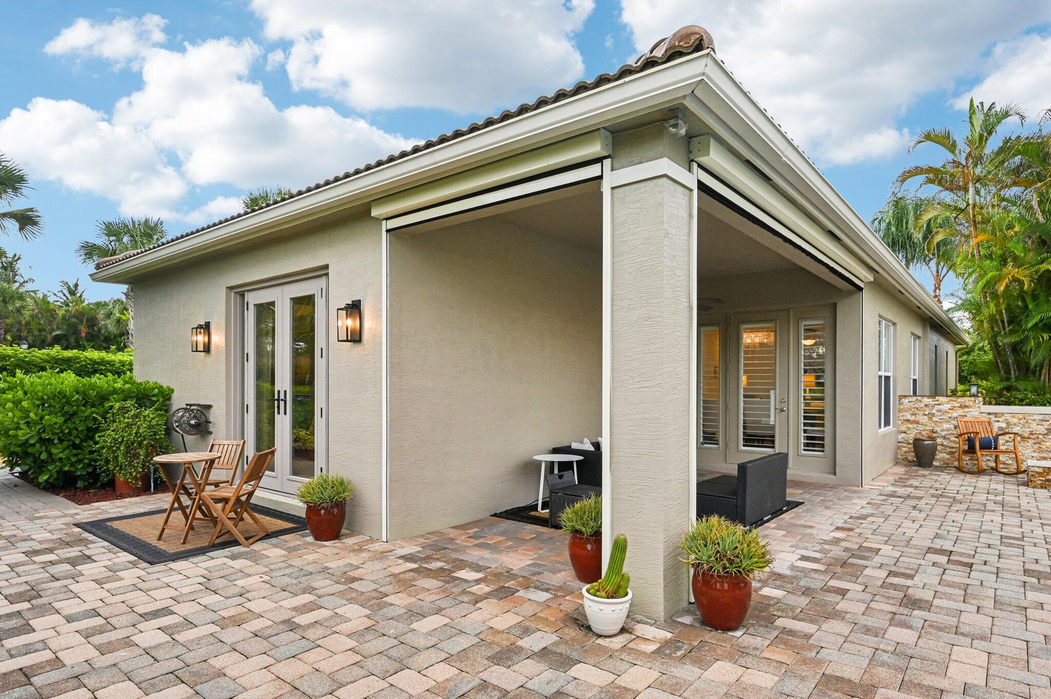 101 Isle Verde Way