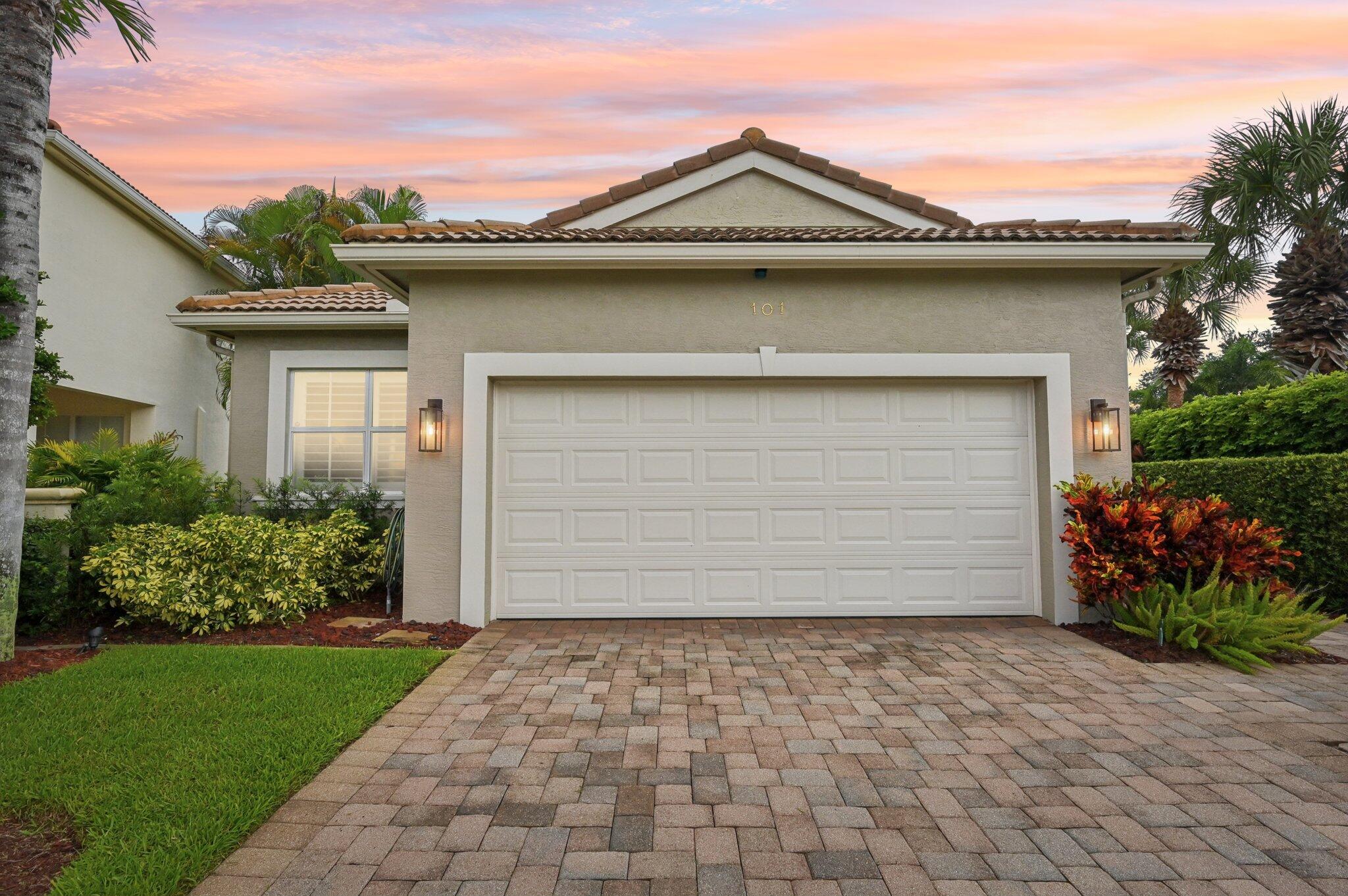 101 Isle Verde Way