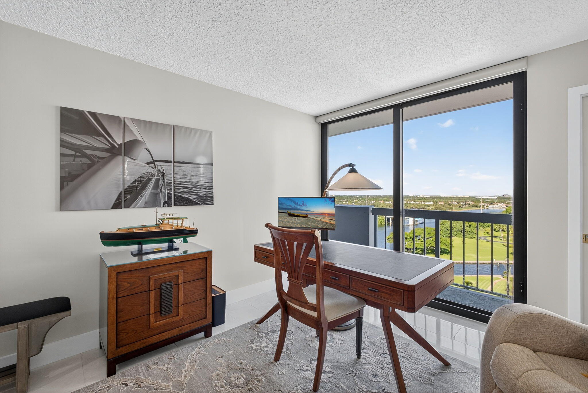 123 Lakeshore Drive 1544