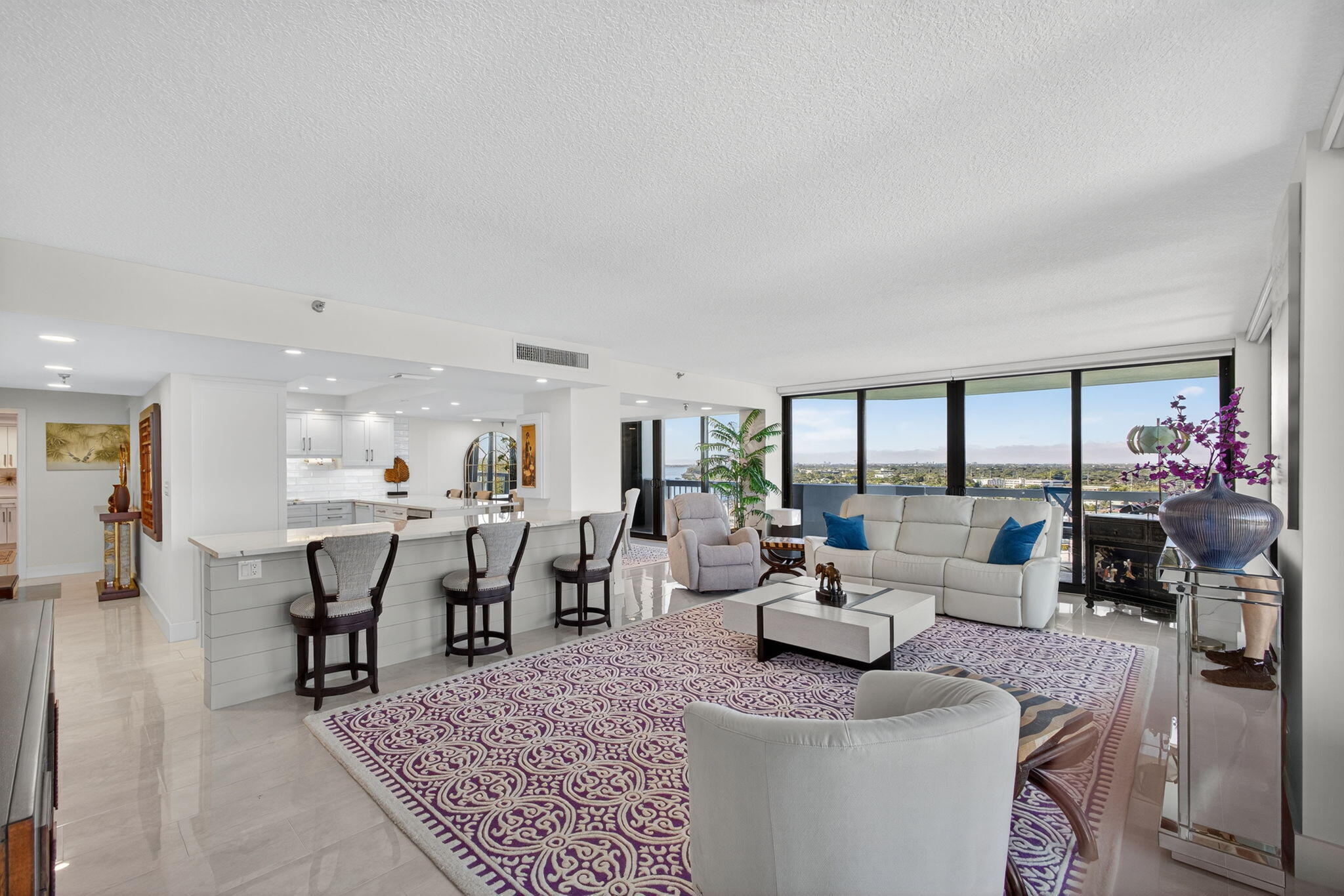 123 Lakeshore Drive 1544