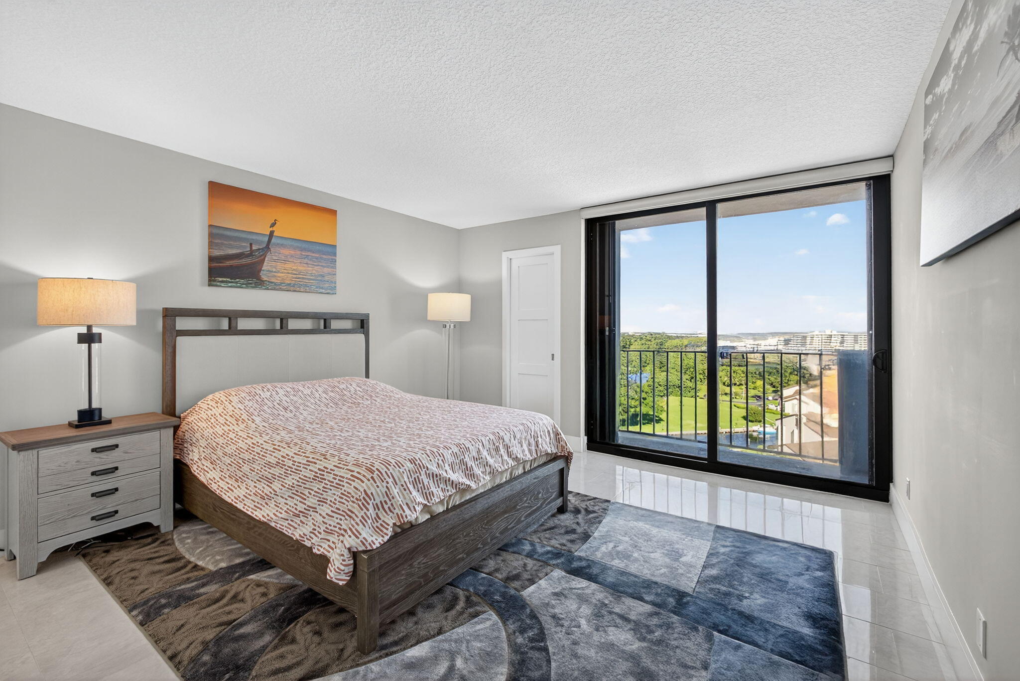 123 Lakeshore Drive 1544