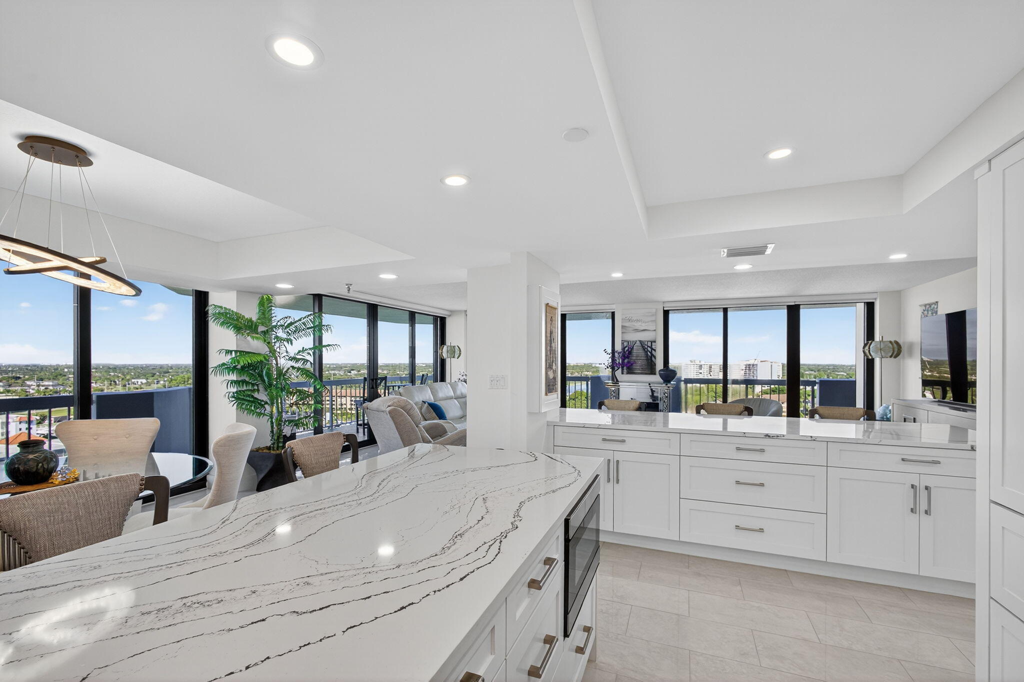 123 Lakeshore Drive 1544