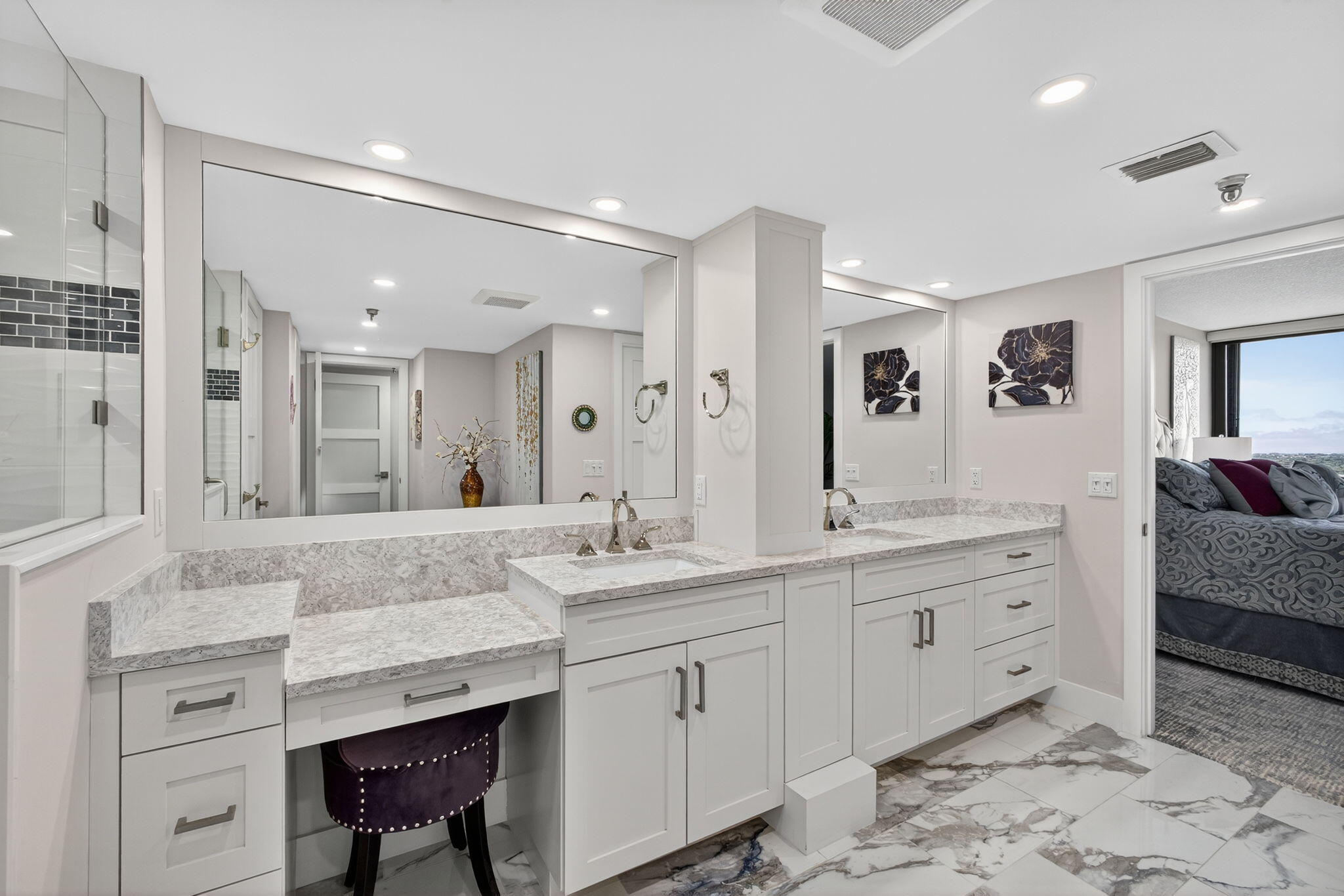 123 Lakeshore Drive 1544