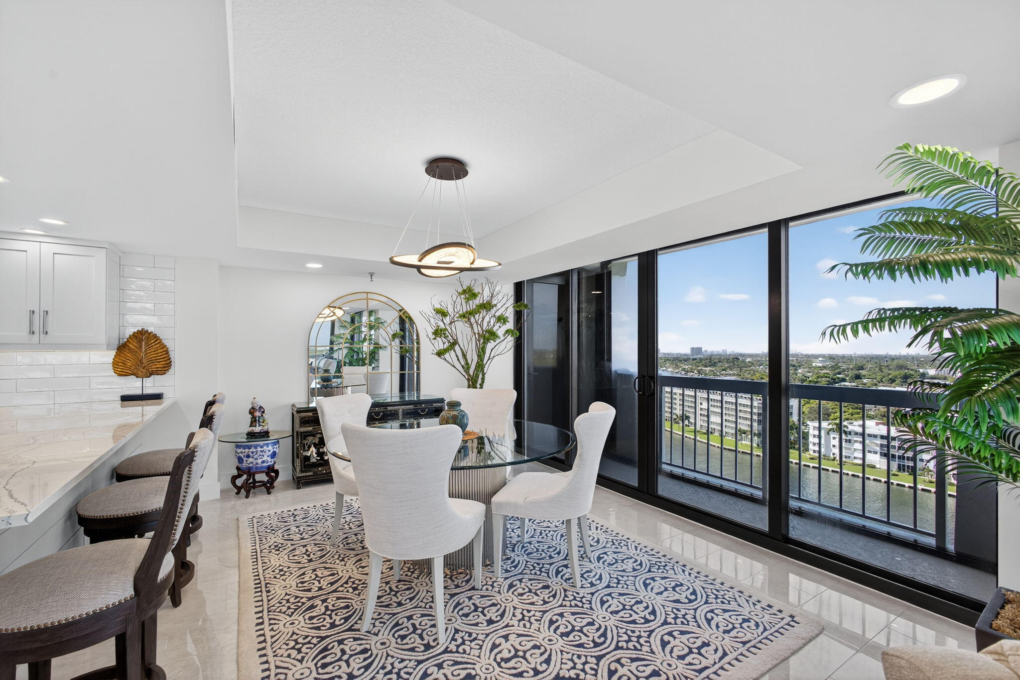 123 Lakeshore Drive 1544