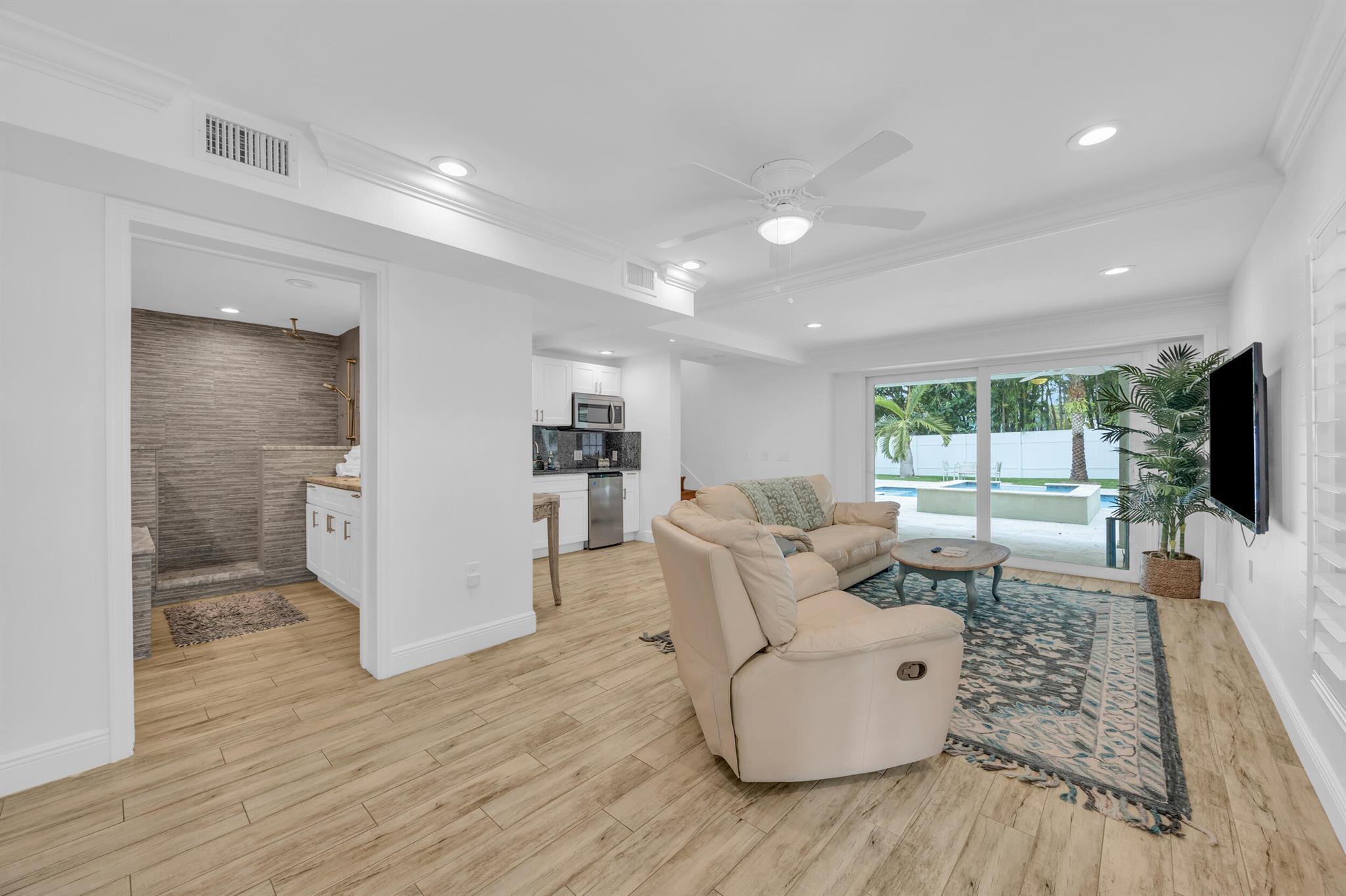 10869 SE Linden Street