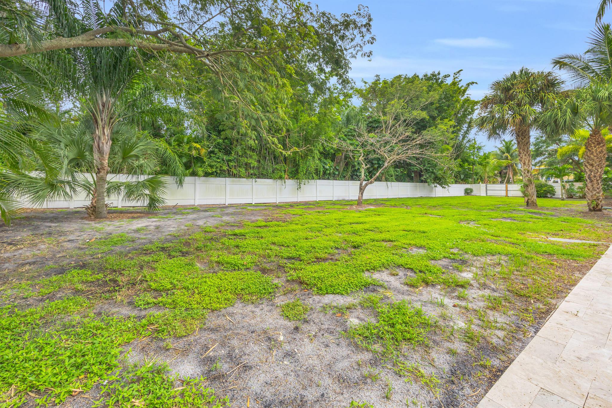 10869 SE Linden Street