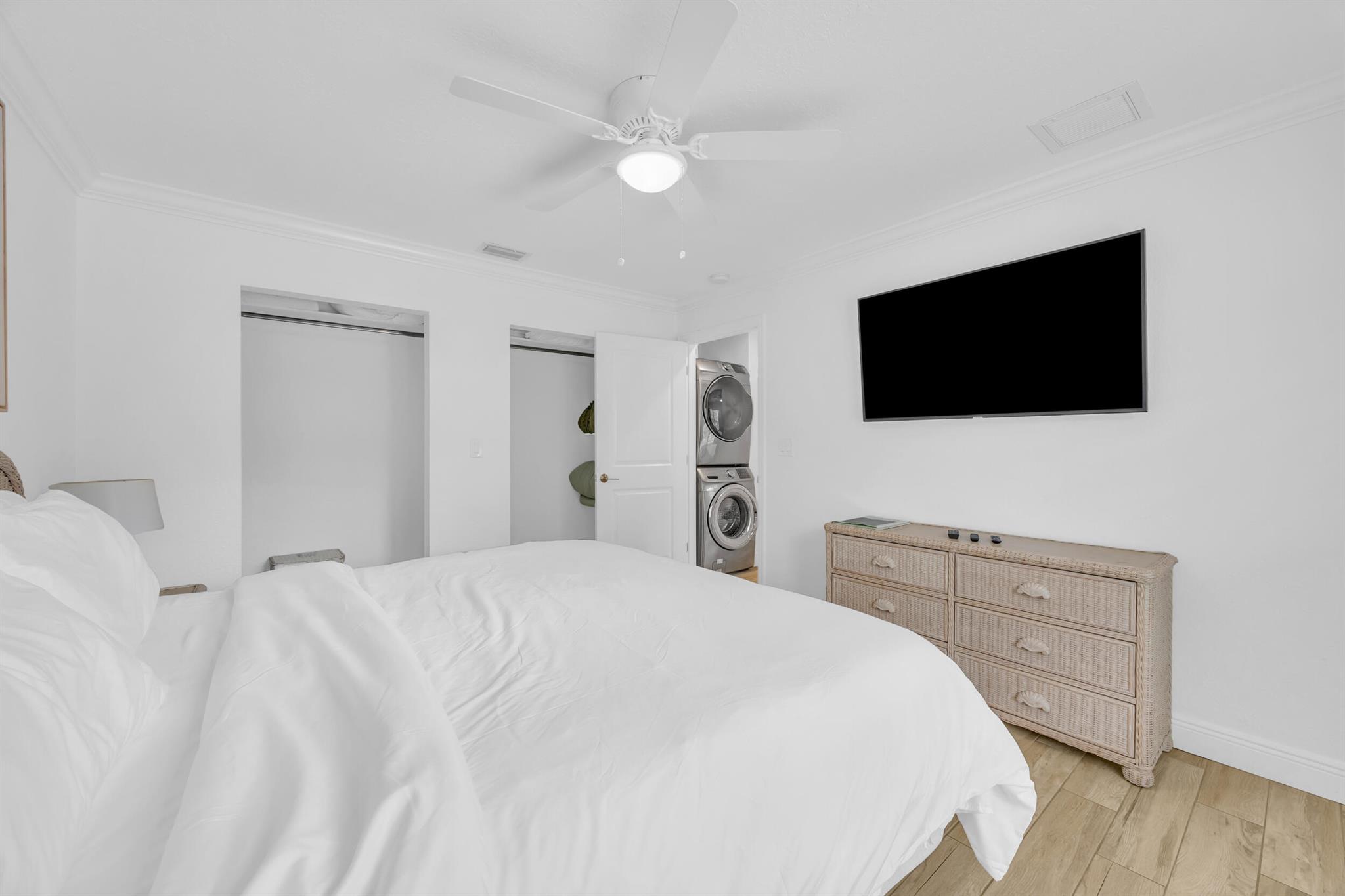 10869 SE Linden Street