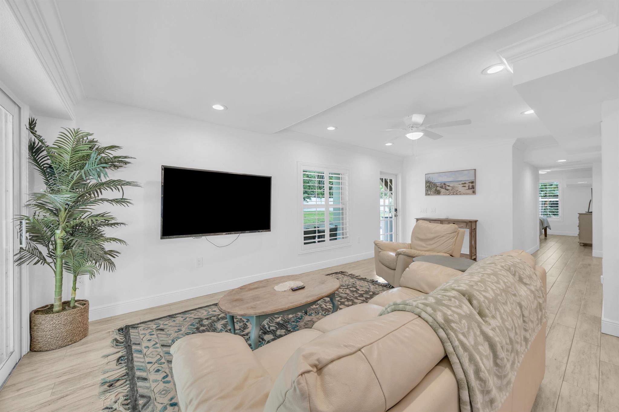 10869 SE Linden Street