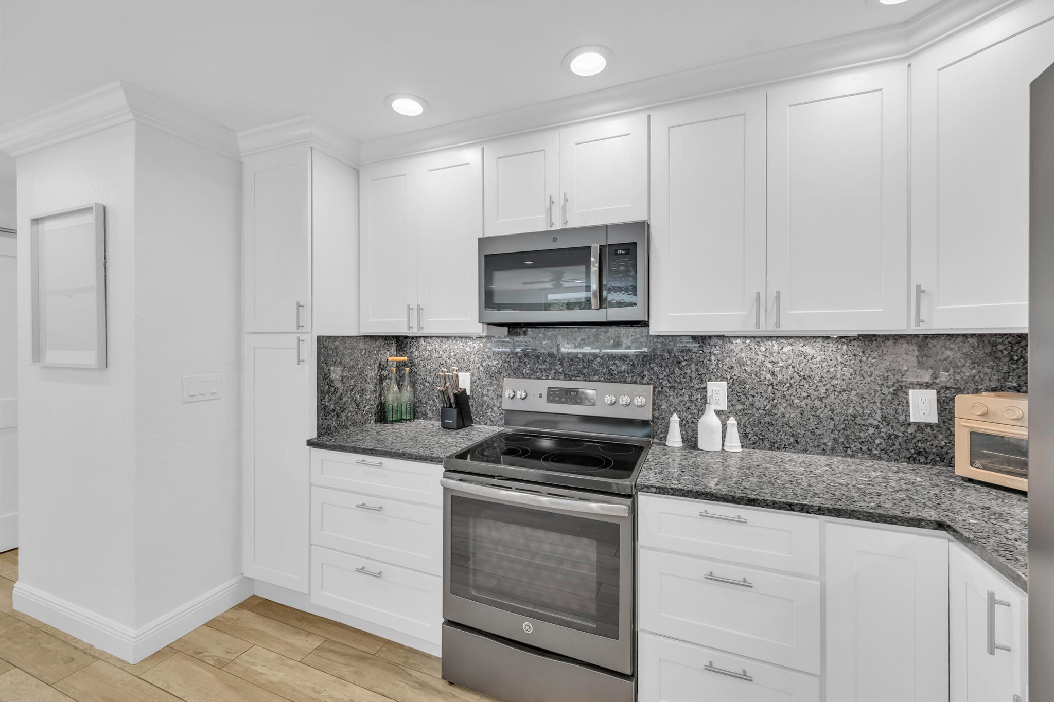 10869 SE Linden Street