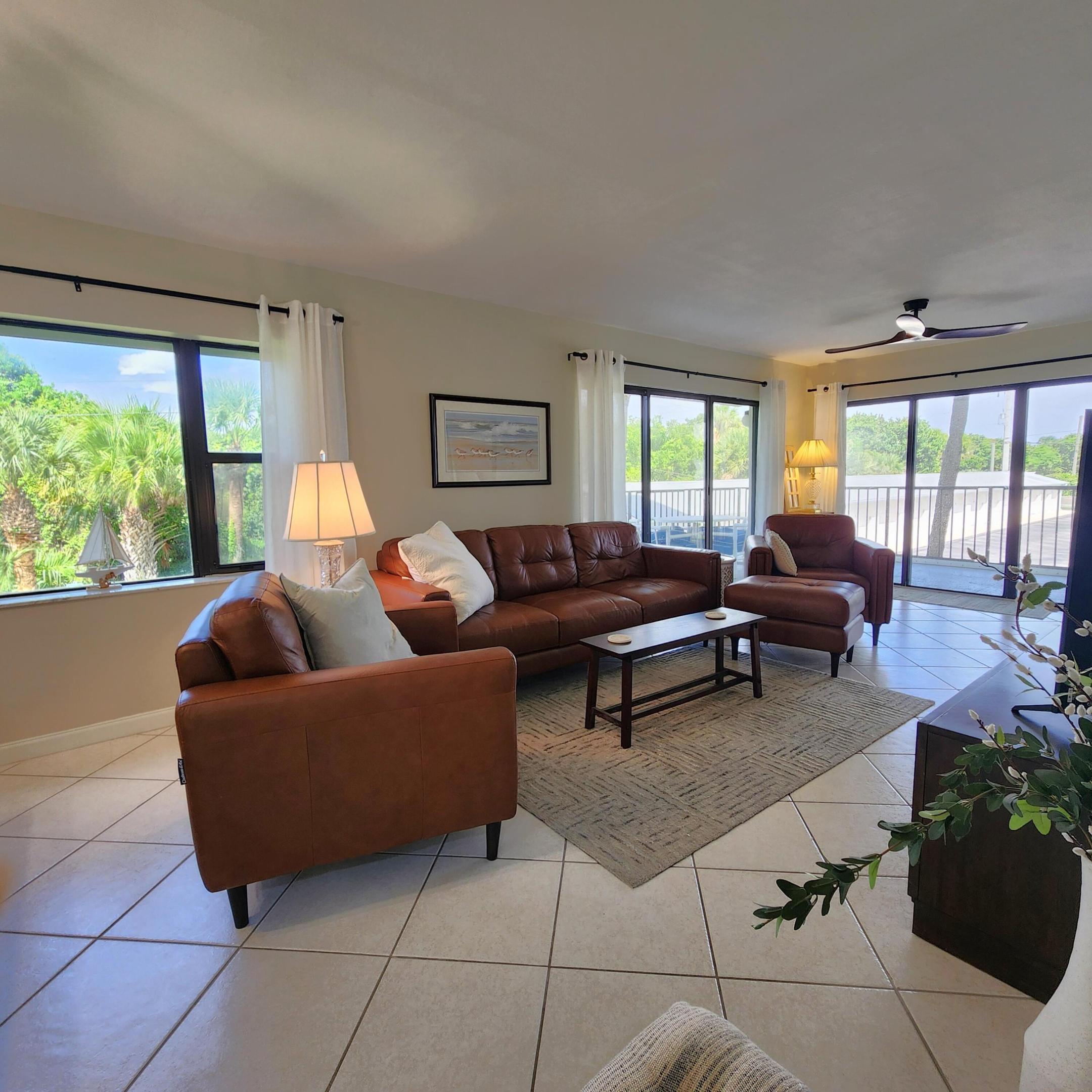5163 N Highway A1a 216