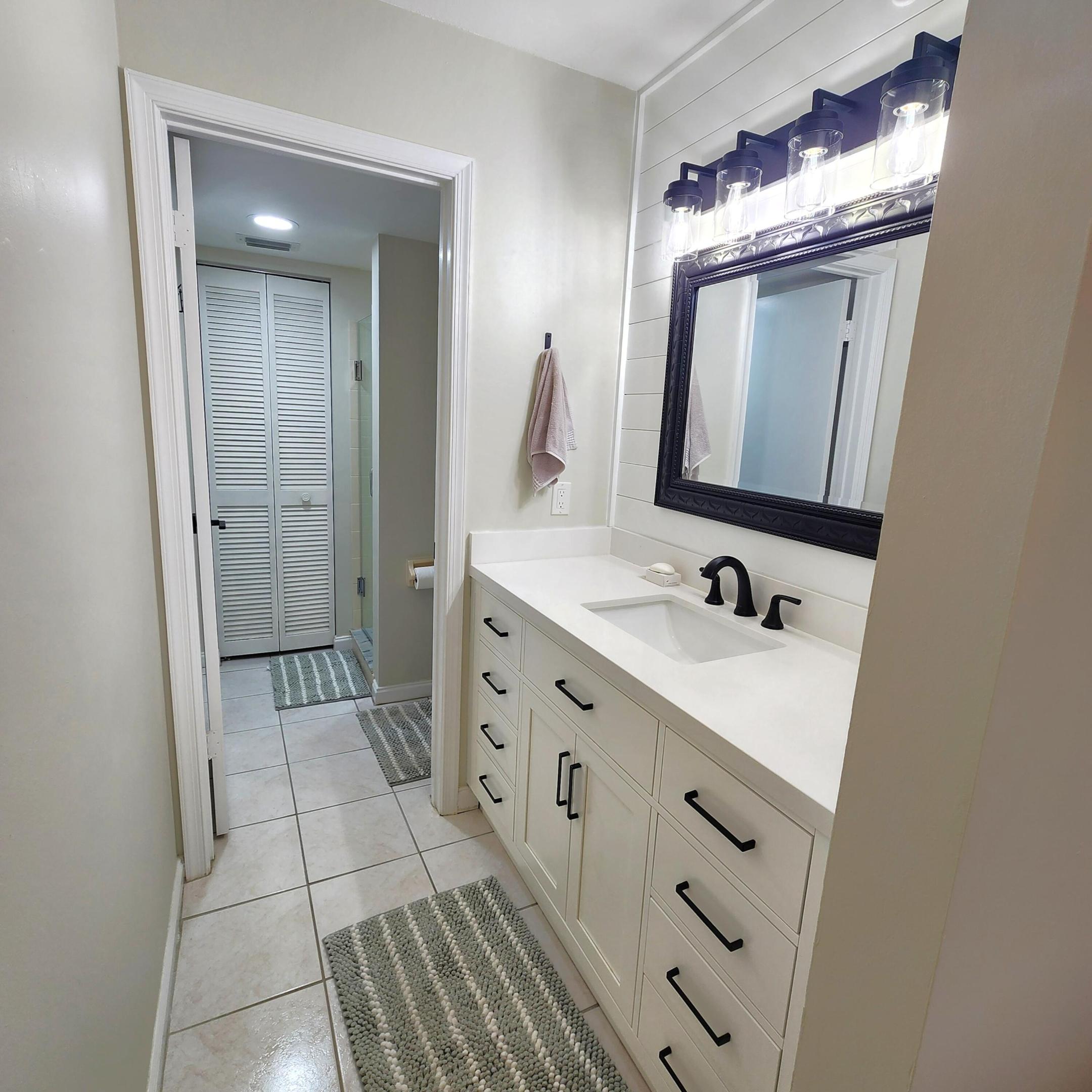 5163 N Highway A1a 216