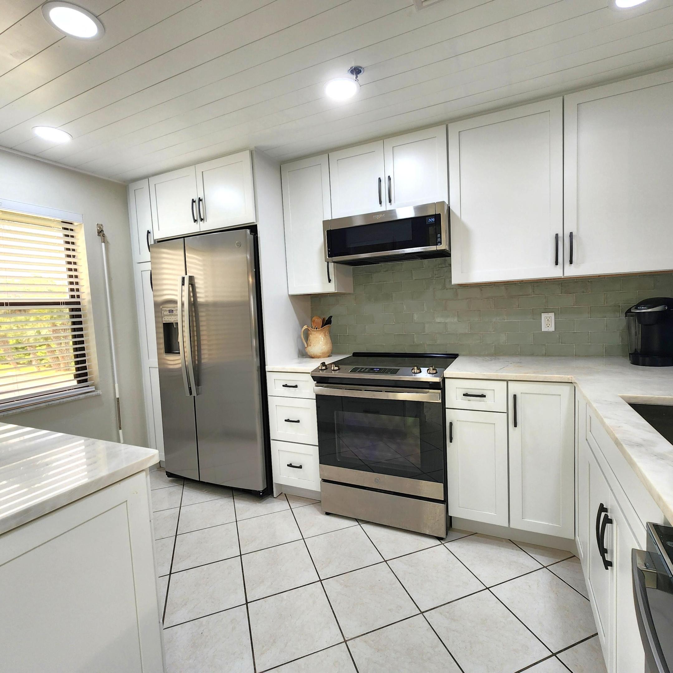 5163 N Highway A1a 216