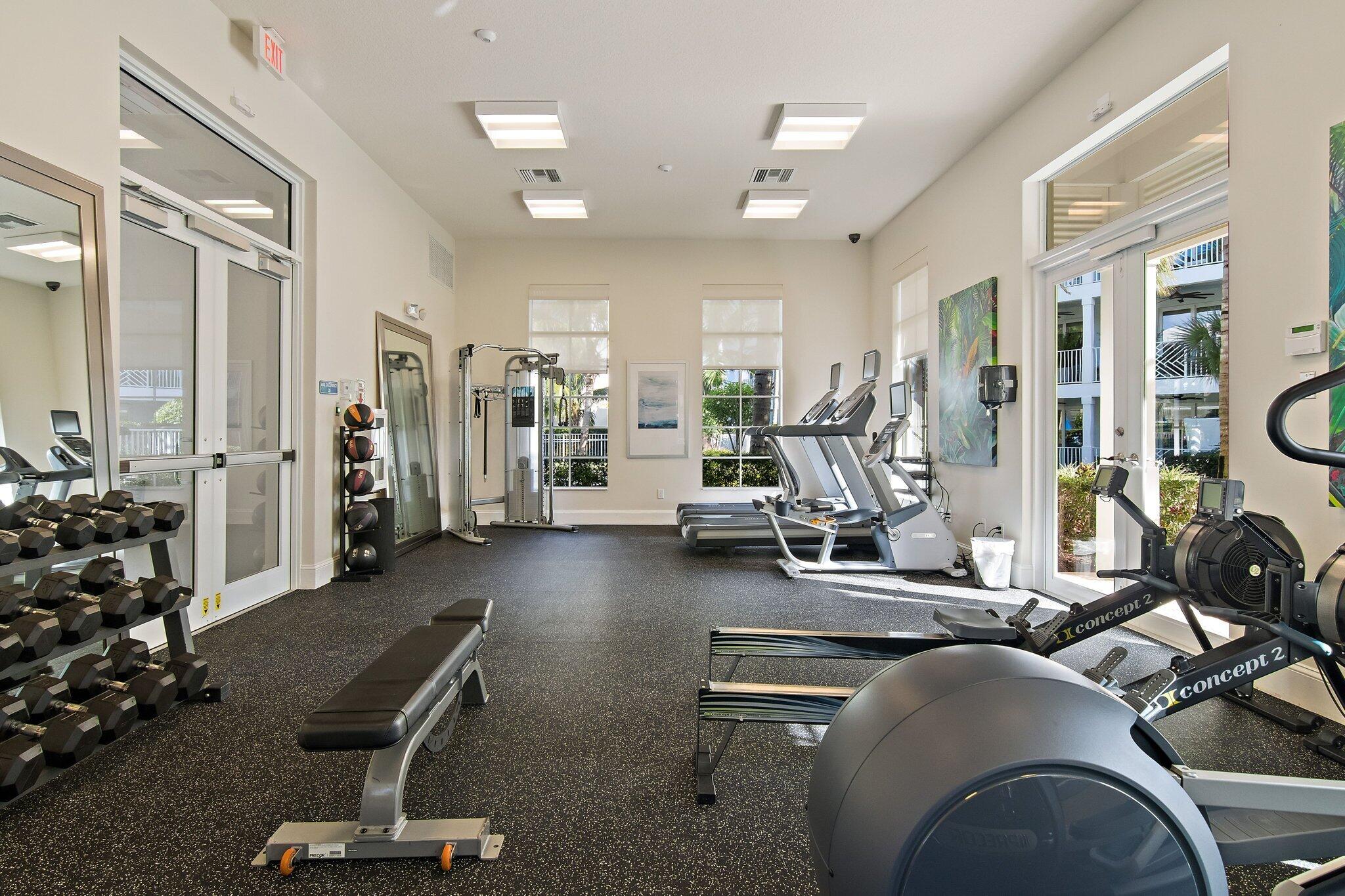 411 Bay Colony Drive N & Slip #32