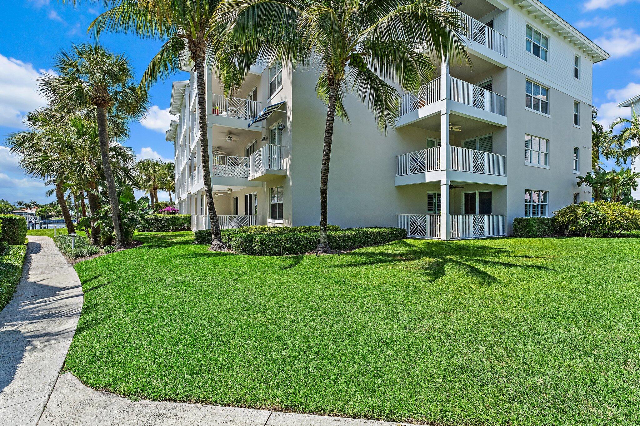411 Bay Colony Drive N & Slip #32