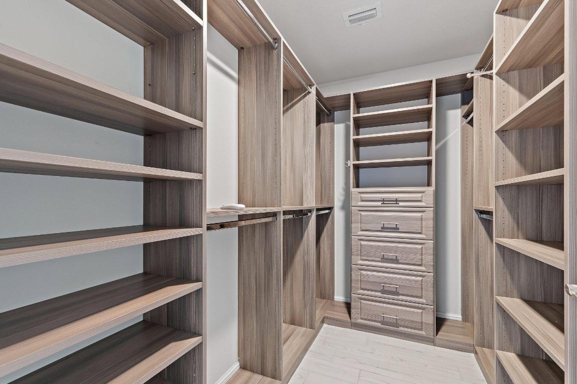 411 Bay Colony Drive N & Slip #32