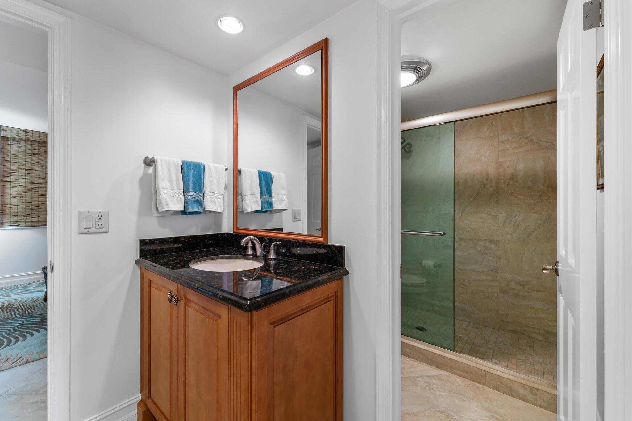 400 Beach Road Ph-C