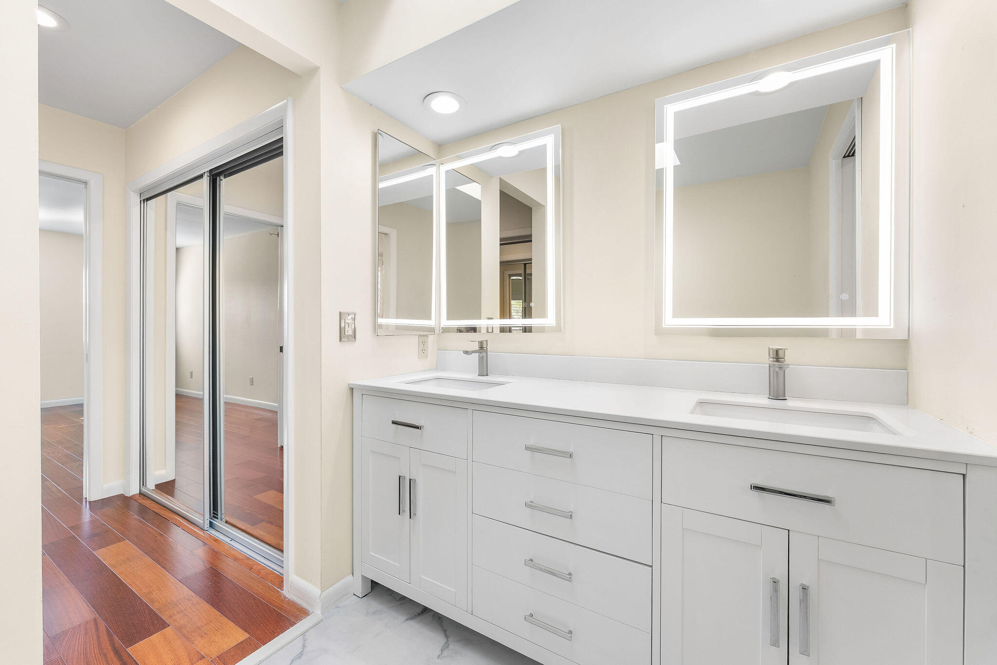 7210 SE Quincy Terrace