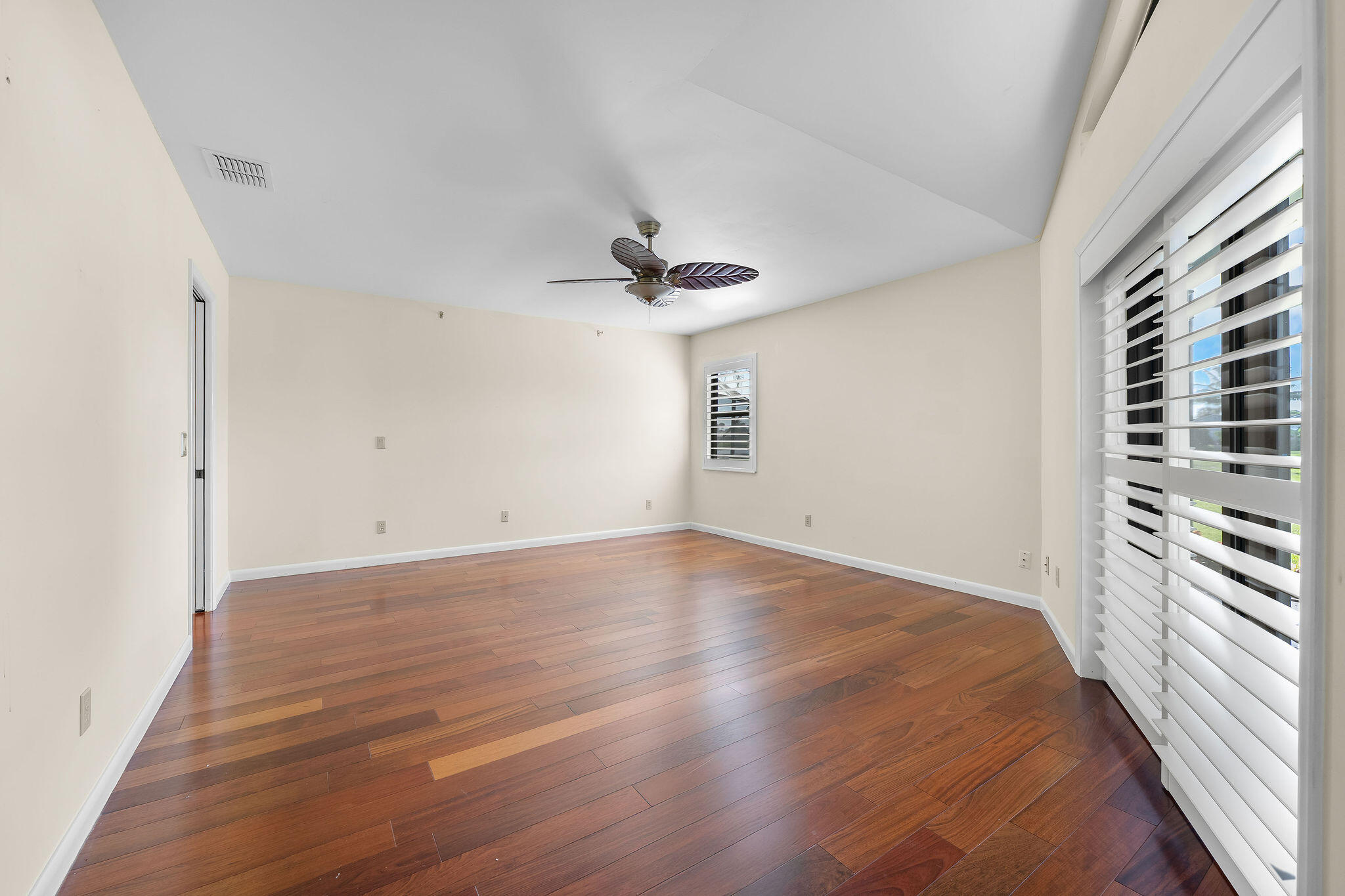 7210 SE Quincy Terrace