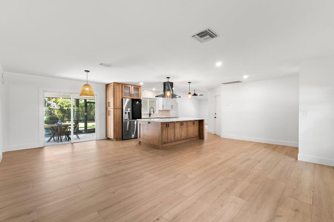 10 SE Splitrail Circle