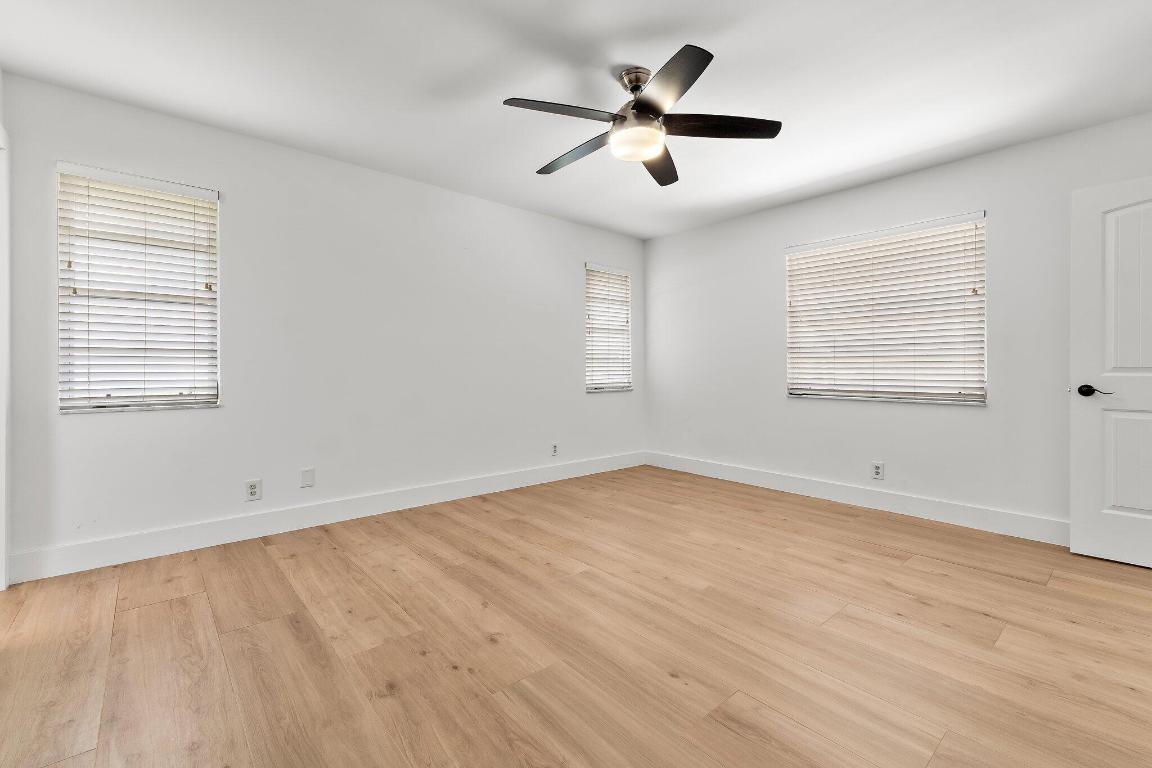 10 SE Splitrail Circle