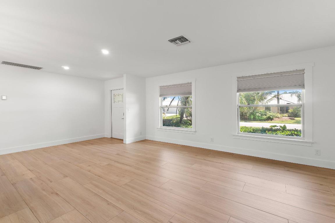 10 SE Splitrail Circle