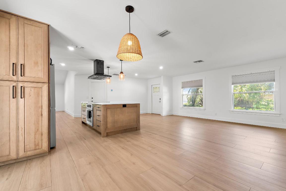 10 SE Splitrail Circle