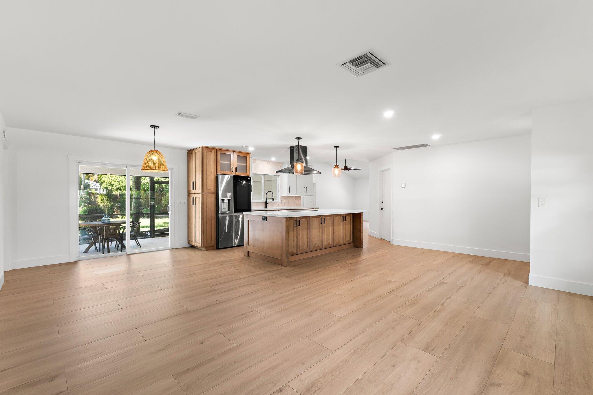 10 SE Splitrail Circle