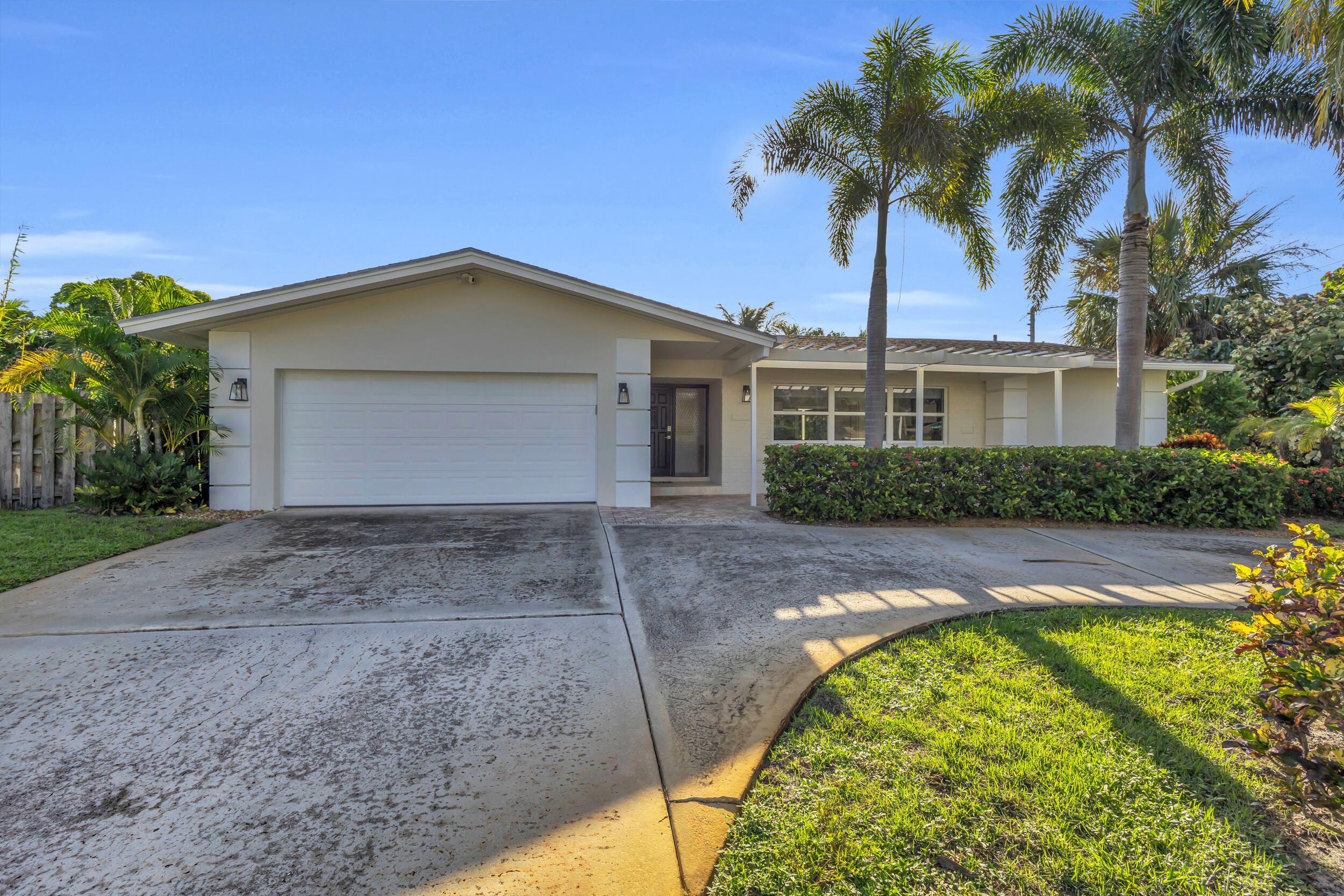 40 Pinetree Place