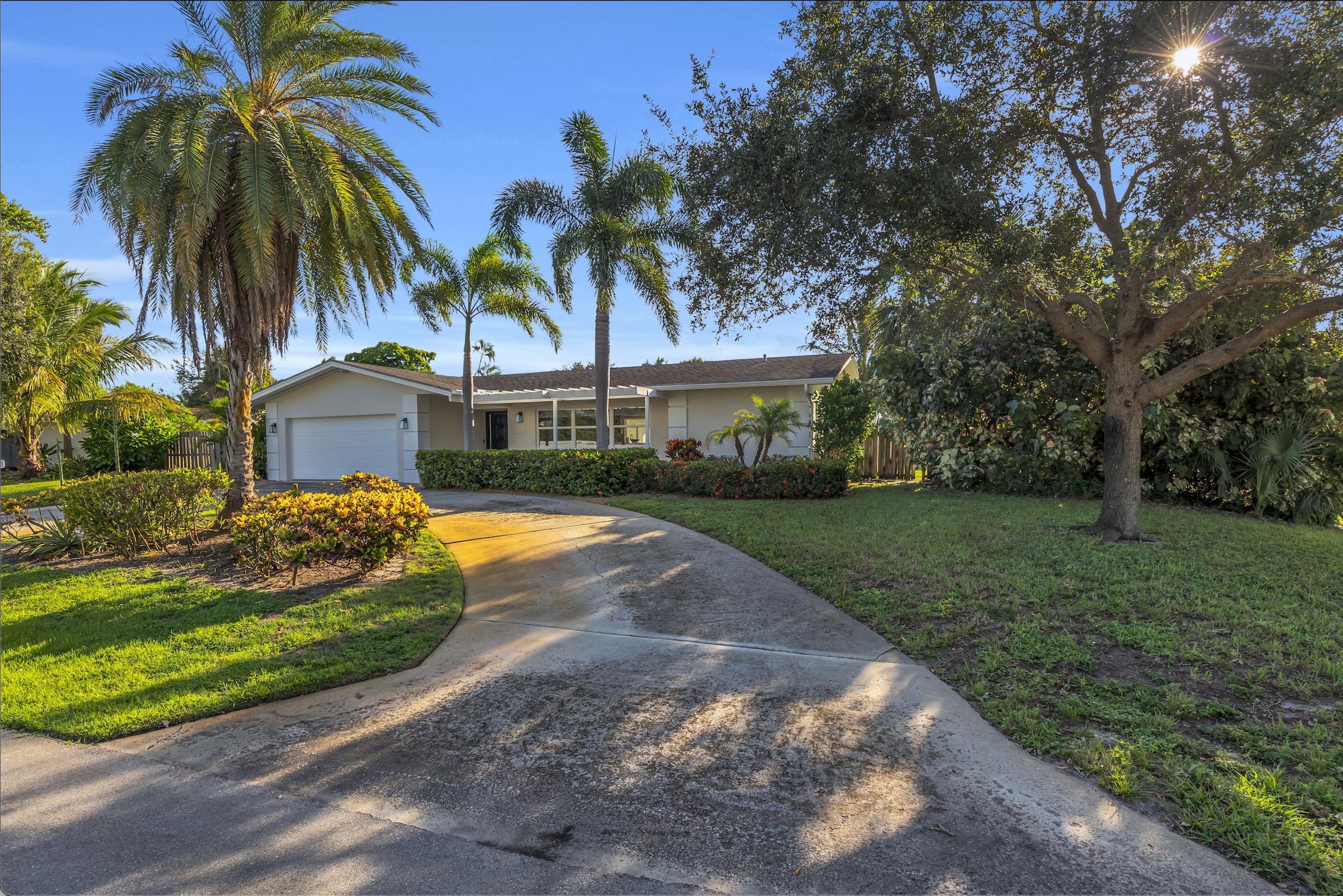40 Pinetree Place