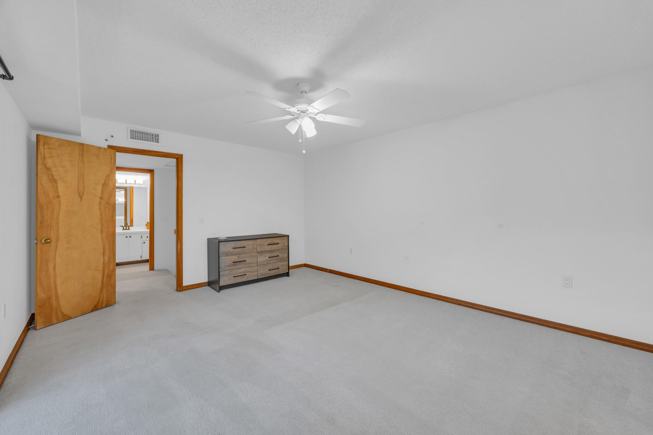 1914 19th Lane