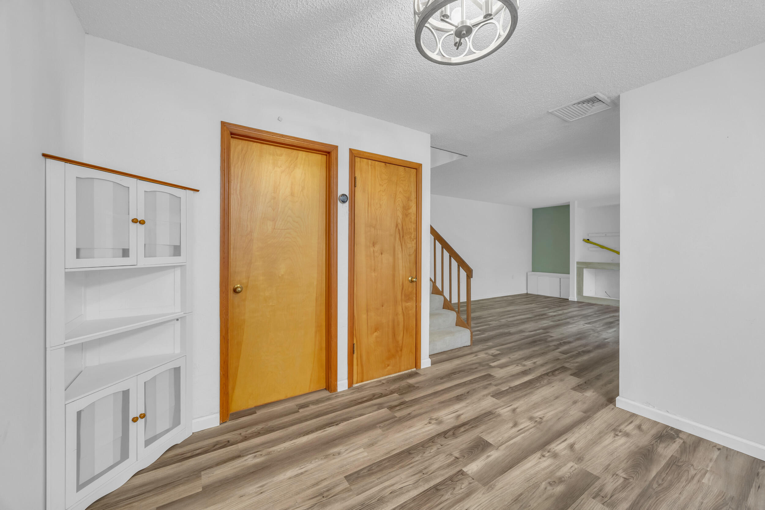 1914 19th Lane