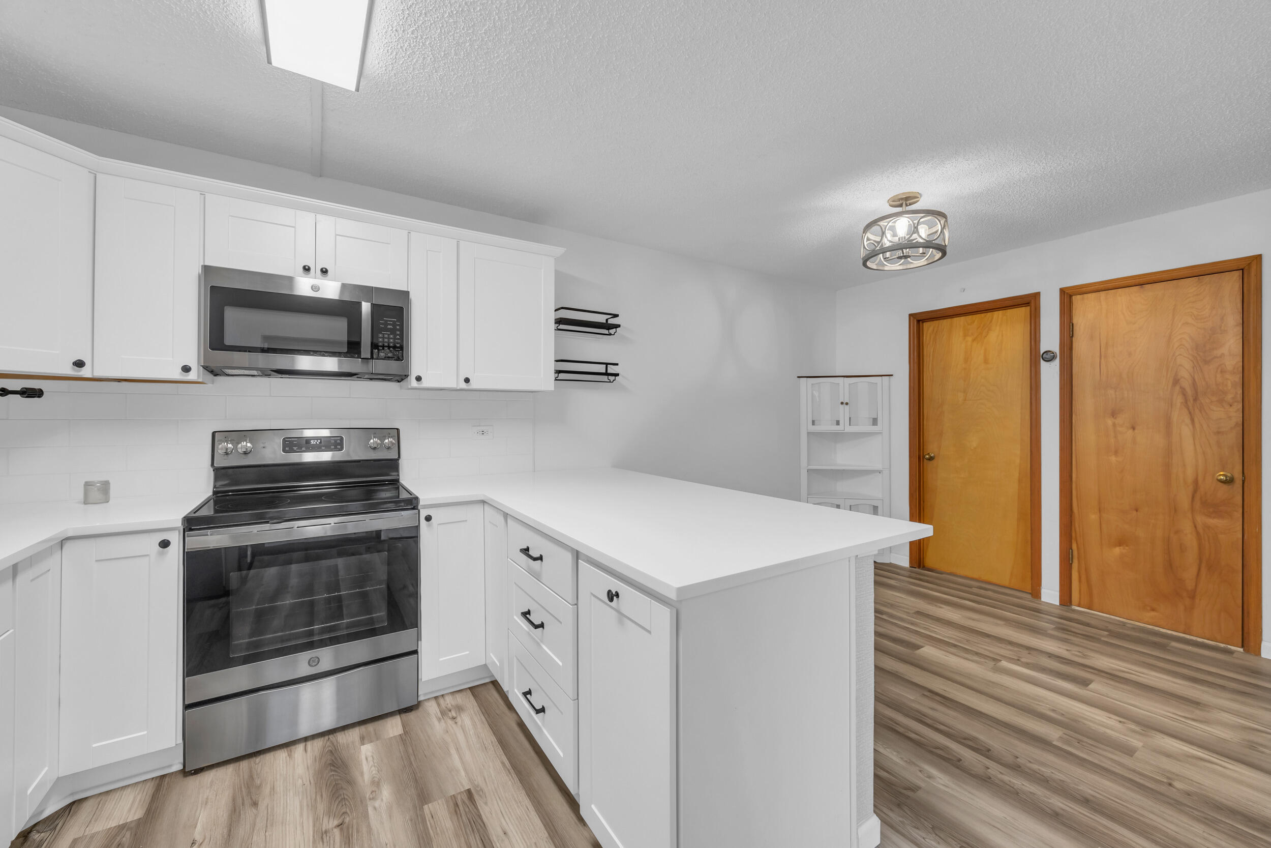 1914 19th Lane