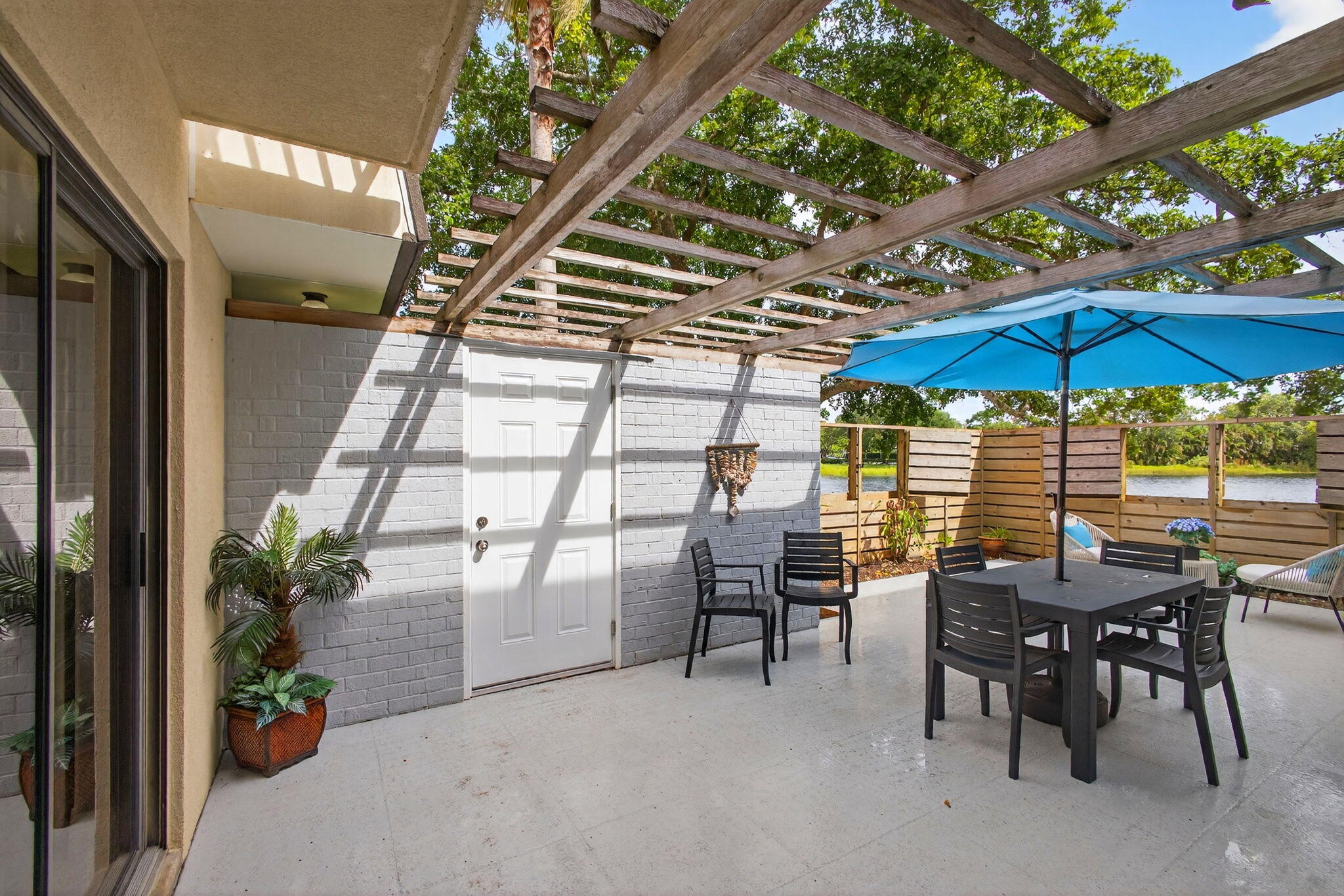 411 4th Terrace