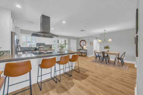 102 Pineview Road