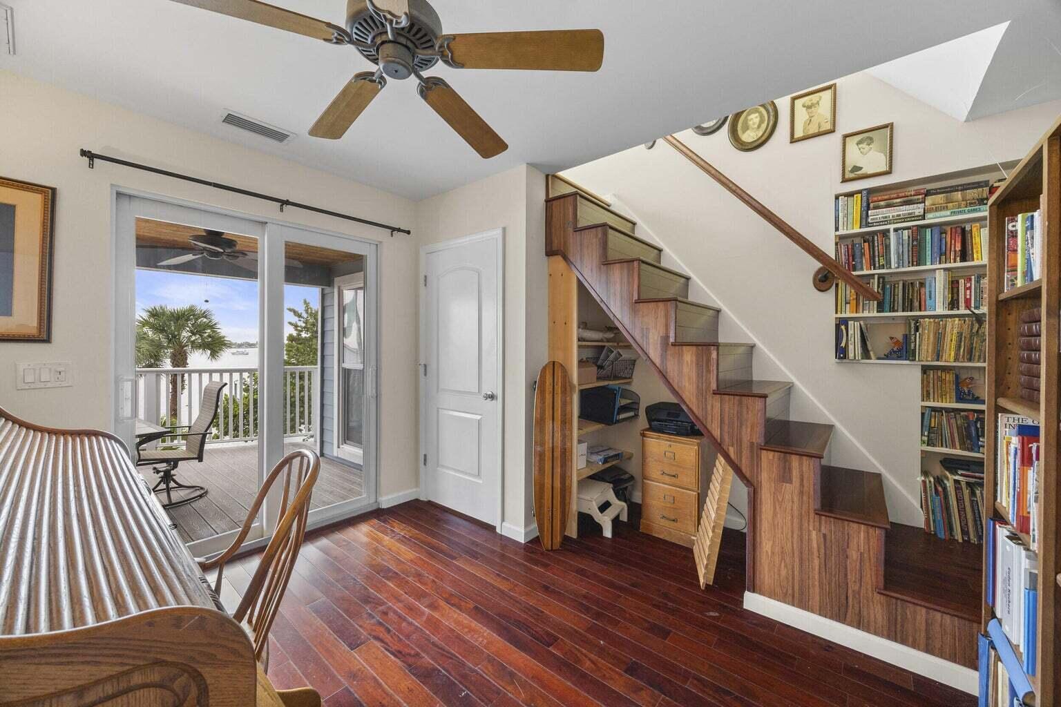 1009 NW Terrace Road