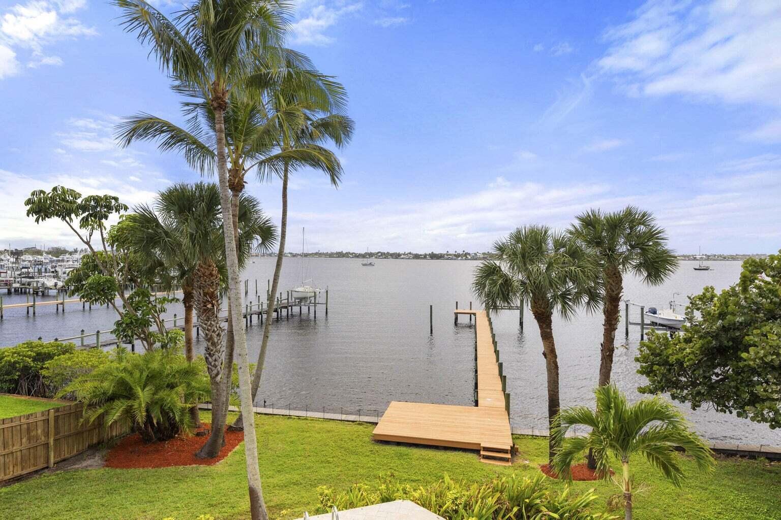 1009 NW Terrace Road