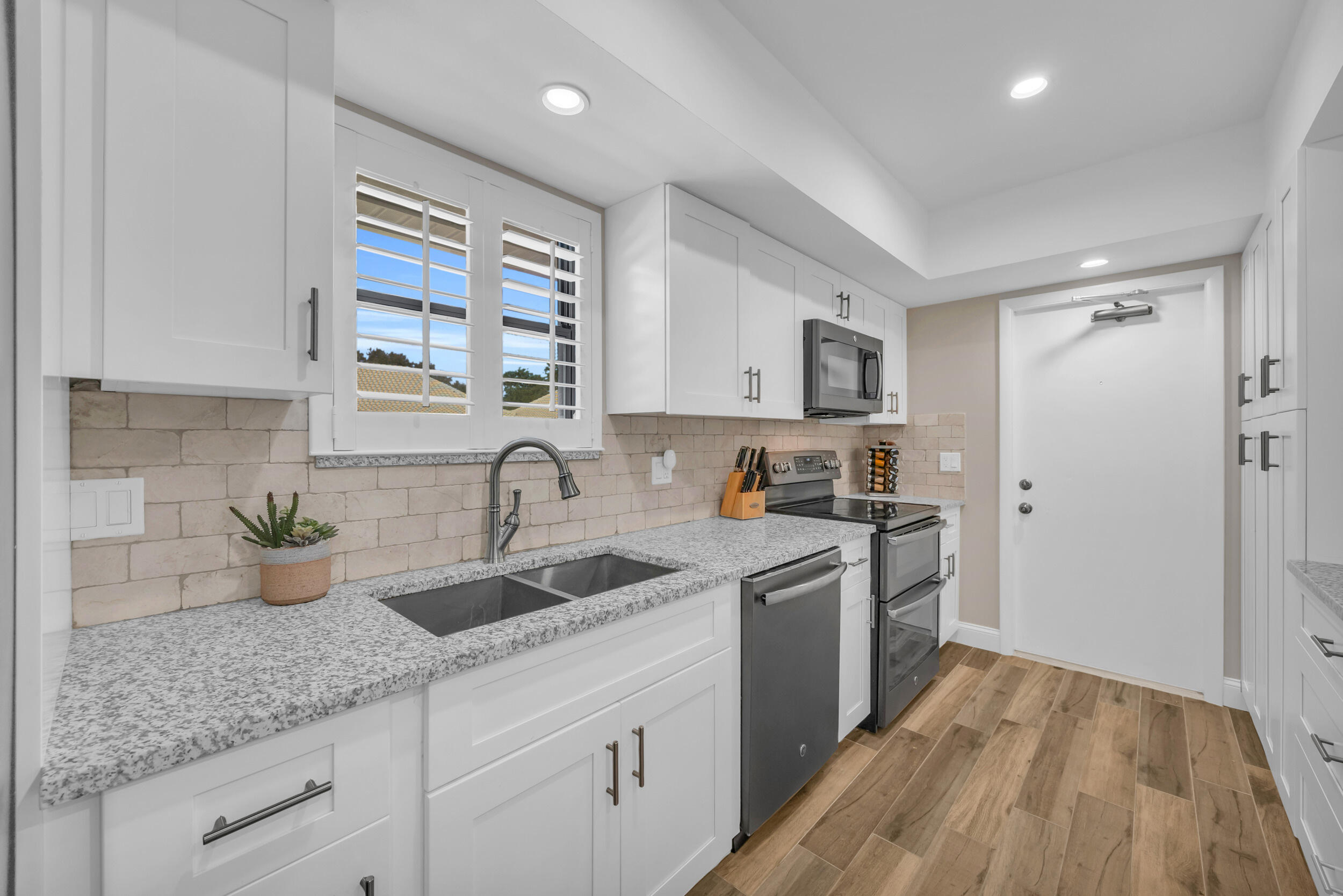 24 SE Turtle Creek Drive F