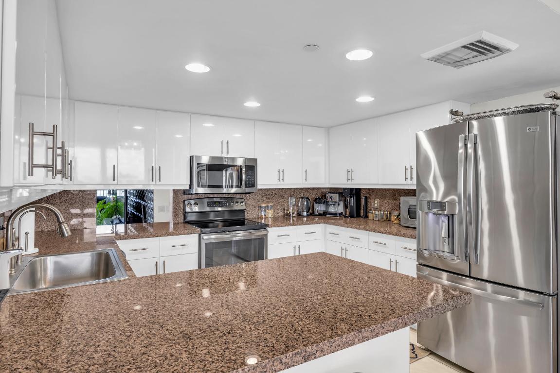 19900 Beach Road 503