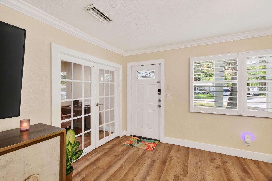 920 Lighthouse Drive