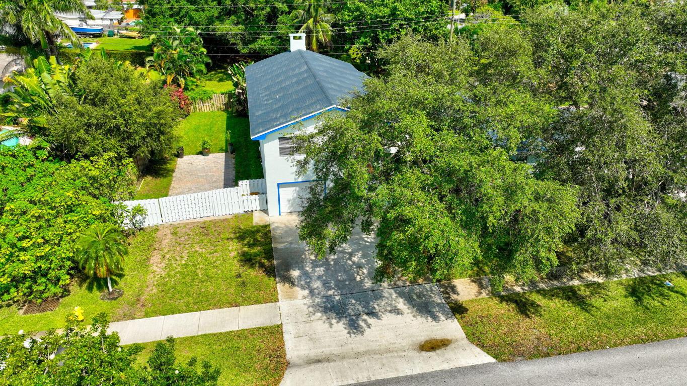 920 Lighthouse Drive