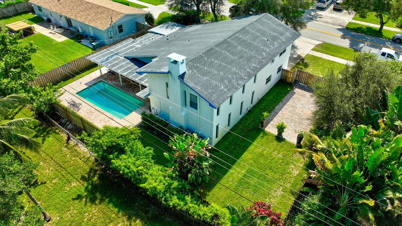 920 Lighthouse Drive