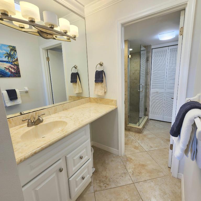 5151 N Highway A1a 213