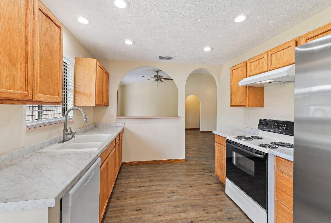 2186 SE Trillo Street