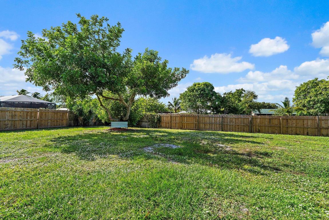 2186 SE Trillo Street