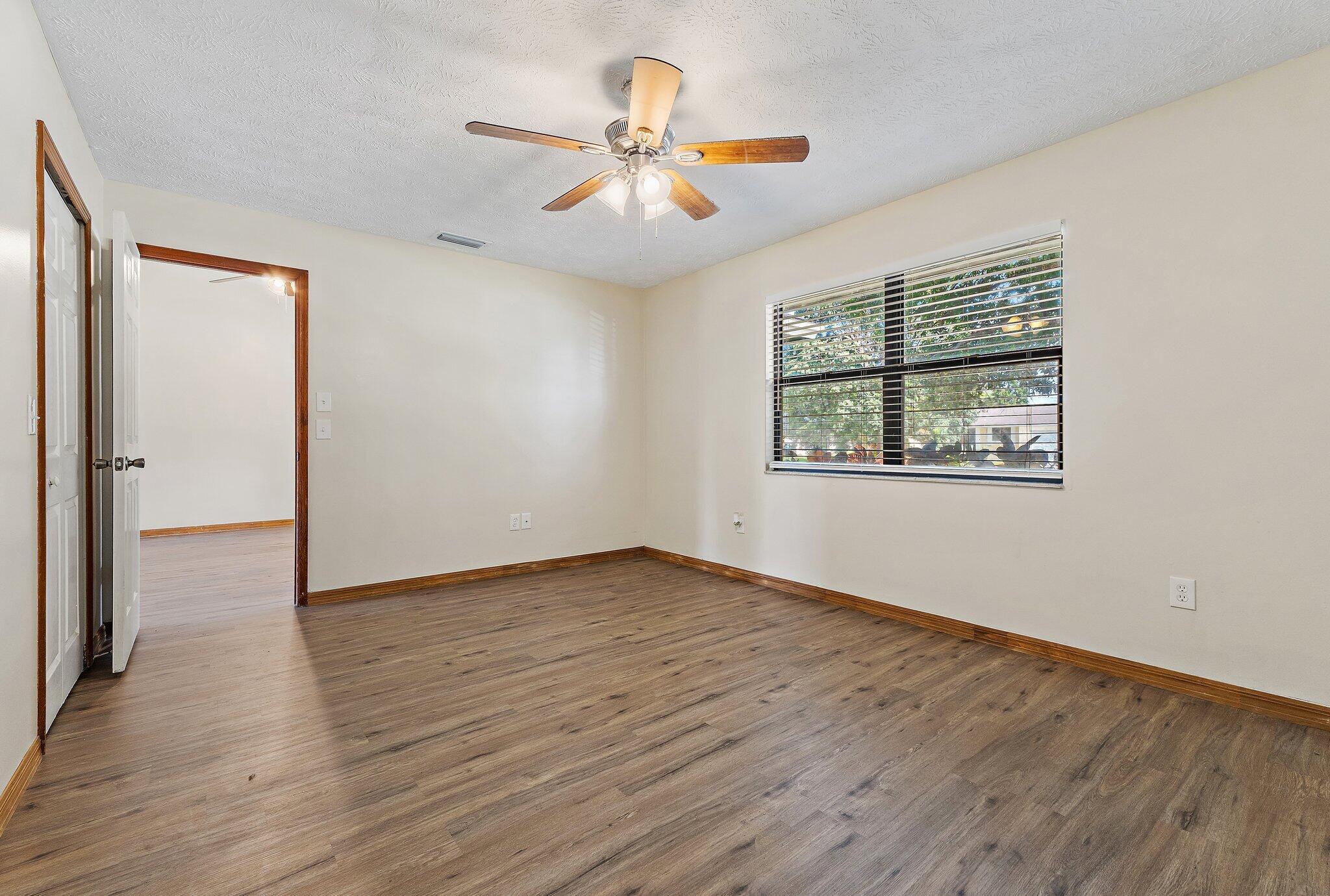 2186 SE Trillo Street