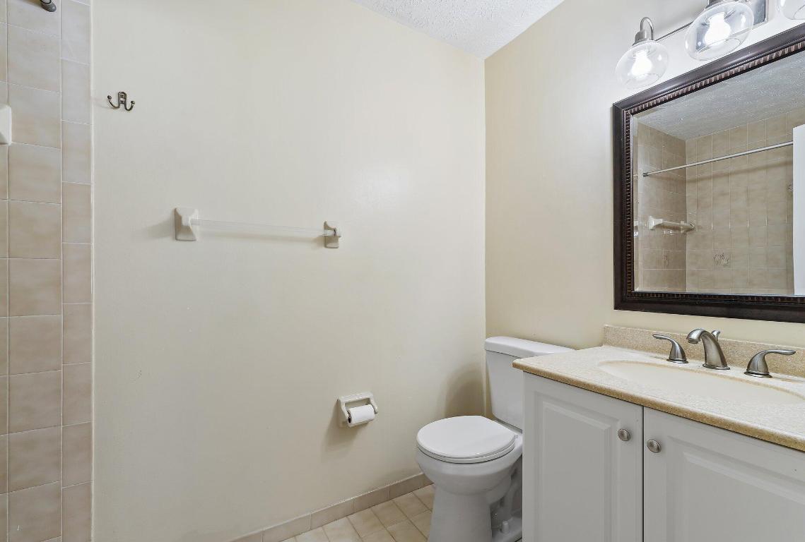 2186 SE Trillo Street