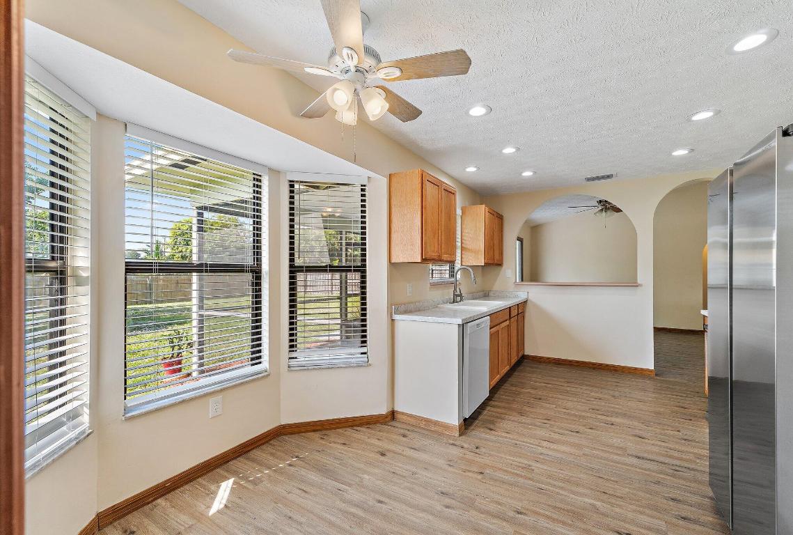 2186 SE Trillo Street