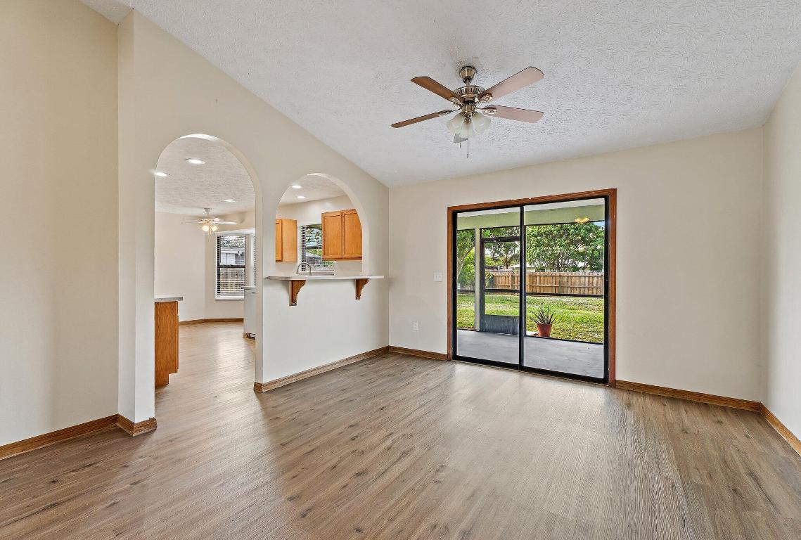 2186 SE Trillo Street